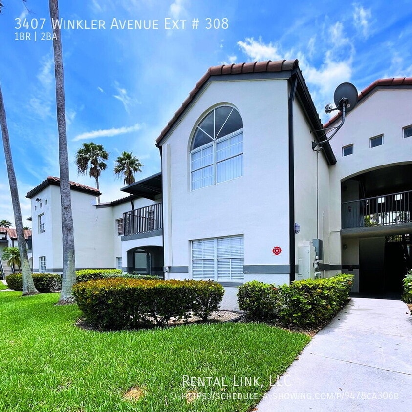 Primary Photo - 3407 Winkler Ave