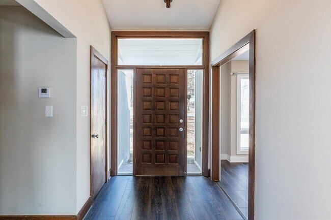 Foto del edificio - 624 Short Spoon Cir