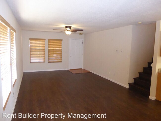 Building Photo - 3 br, 2.5 bath House - 3209 Moab Ln. NE