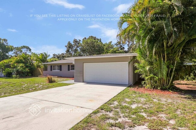 Building Photo - 3944 Porpoise Dr SE