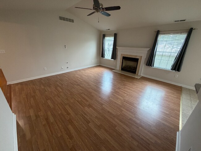 Foto del edificio - 45 Anchor Ln