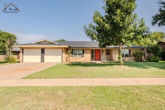 Building Photo - 6714 Kit Carson Trail