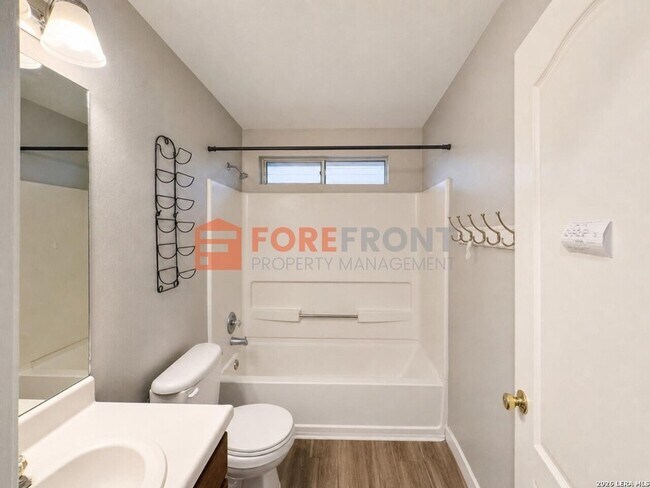 Foto del edificio - 1310 Bobcat Pass