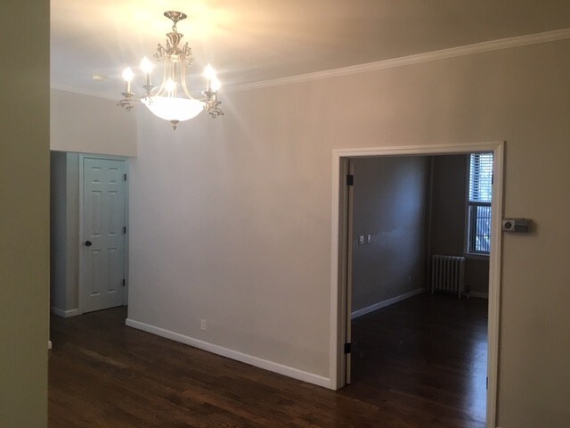 Sala de estar - 40-21 61st St