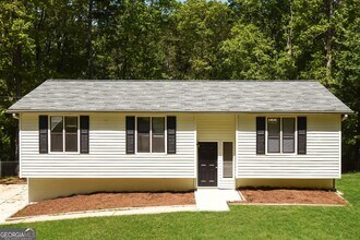 Building Photo - 3085 Flowers Dr
