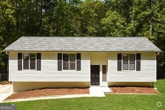 Building Photo - 3085 Flowers Dr