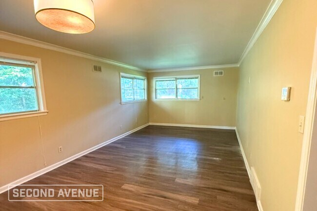 Foto del edificio - 4056 Hermitage Dr