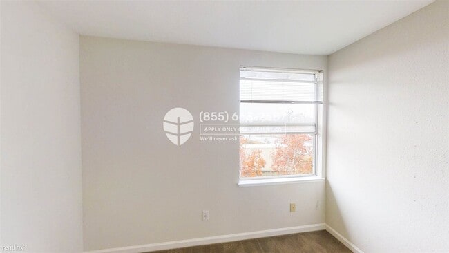 Building Photo - 3 br, 2 bath Townhome - 34 Flemings Ct -