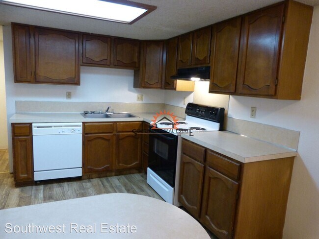 Building Photo - 2 br, 1 bath House - 602 Sheldon