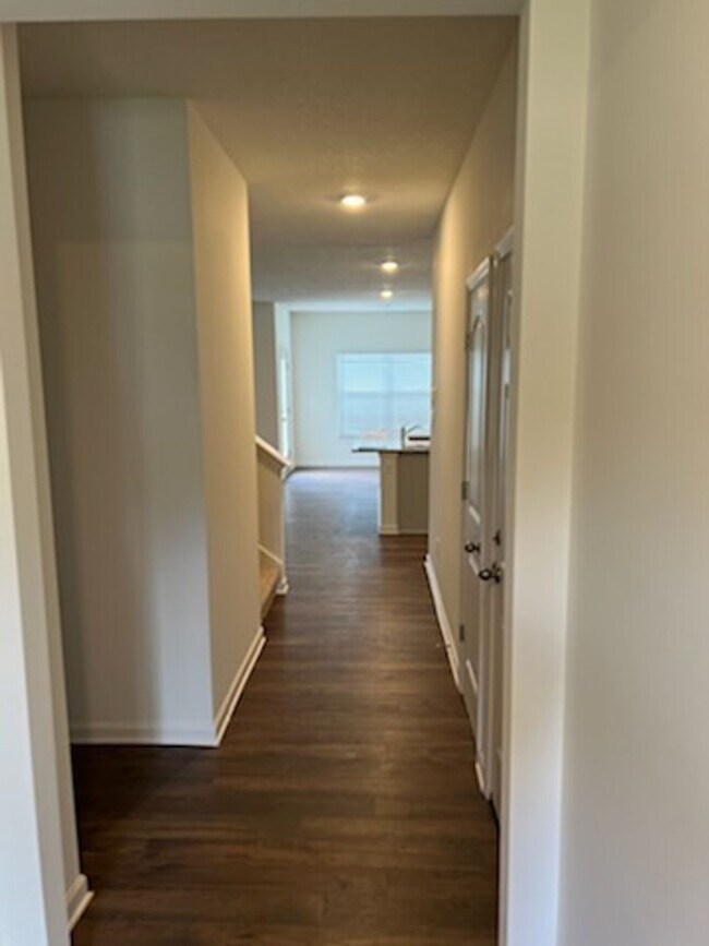 Foto del edificio - Newly Constructed Community Just 35 Minute...