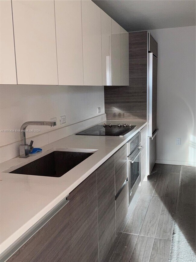 Foto del edificio - 1100 S Miami Ave