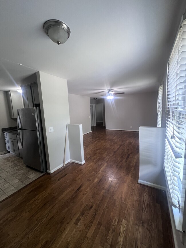 Foto del edificio - 5125 Manorwood Ct