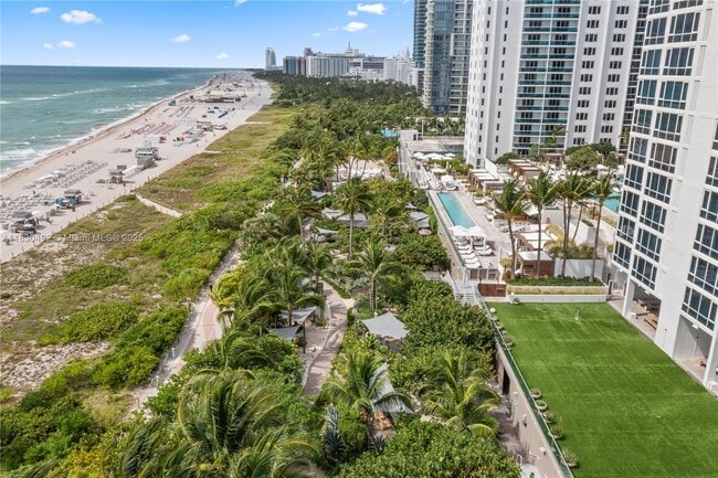 Building Photo - 2301 Collins Ave
