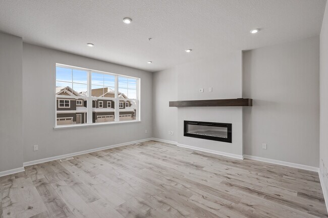 Foto del edificio - 6525 Jody Ave S