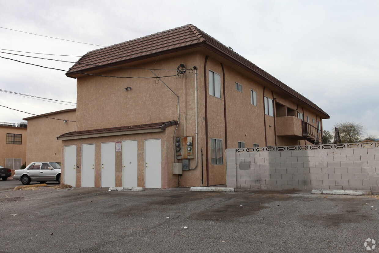 Foto del edificio - 2225 N Jones Blvd