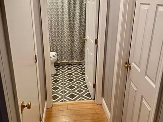 Building Photo - Downtown Kittery- close to the Shipyard