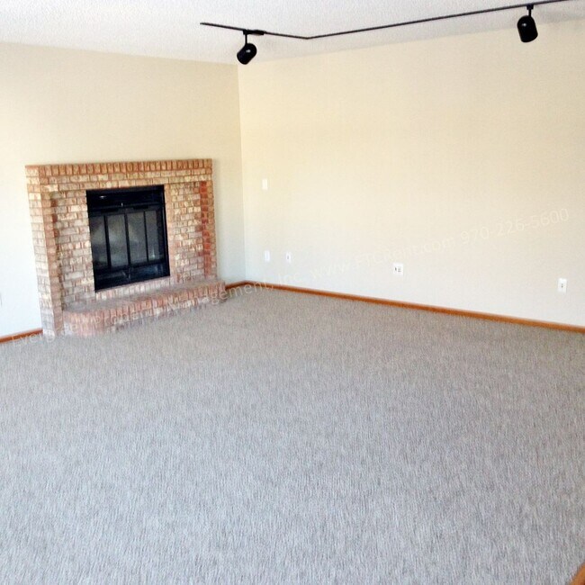Building Photo - Single Family Home in Fort Collins!