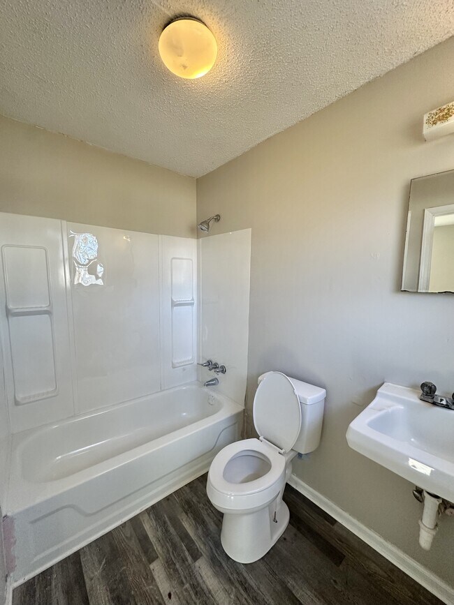 Foto del edificio - 1609 Ray St NE