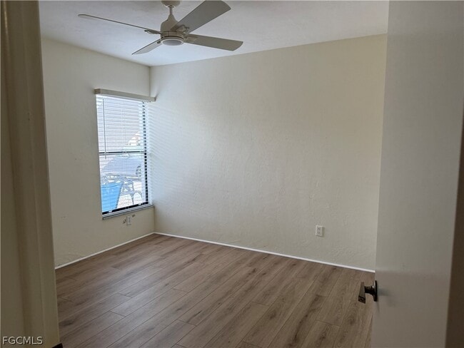 Building Photo - 5870 Trailwinds Dr