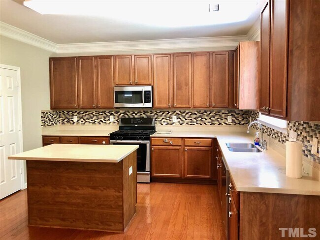 Foto del edificio - 548 Front Ridge Dr