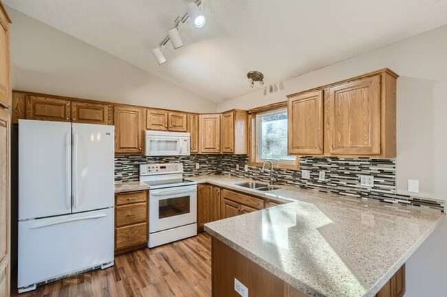 Foto del edificio - 14858 O'CONNELL Road, Savage, MN, 55378