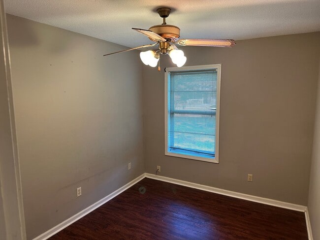 Building Photo - Charming 4 bed 2 bath in Southaven, MS
