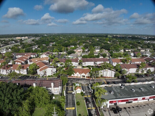 Exterior 3D - Falls of West Oaks