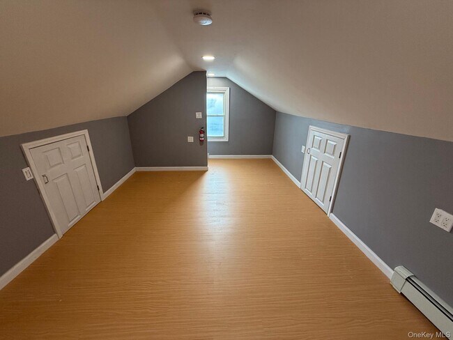 Foto del edificio - 152 Oliver Ave