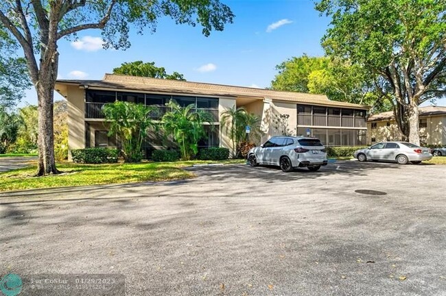 Foto del edificio - 147 Deer Creek Blvd