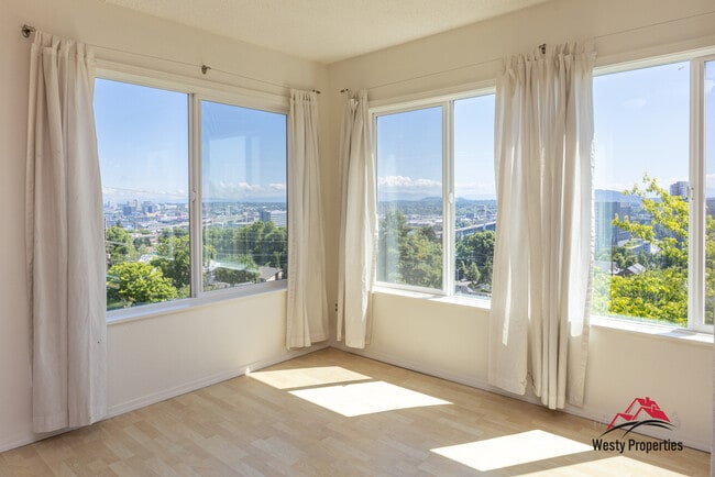 Foto del edificio - 3701 SW Condor Ave