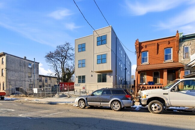 Building Photo - 5137 Master St