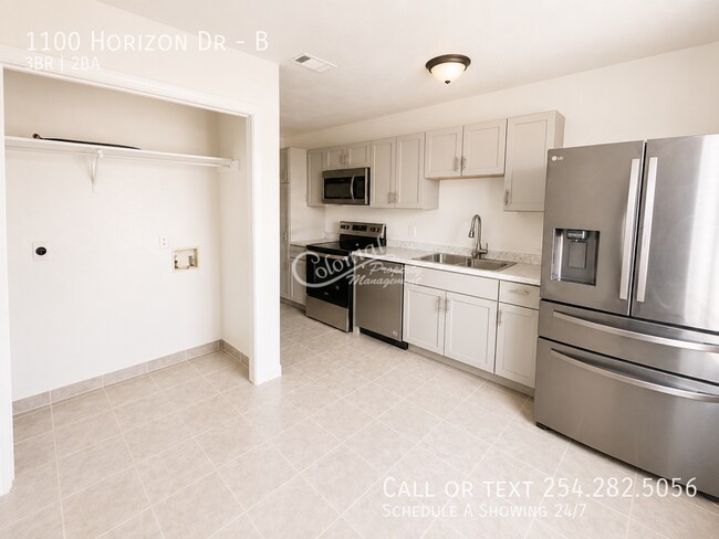Building Photo - 1100 Horizon Dr