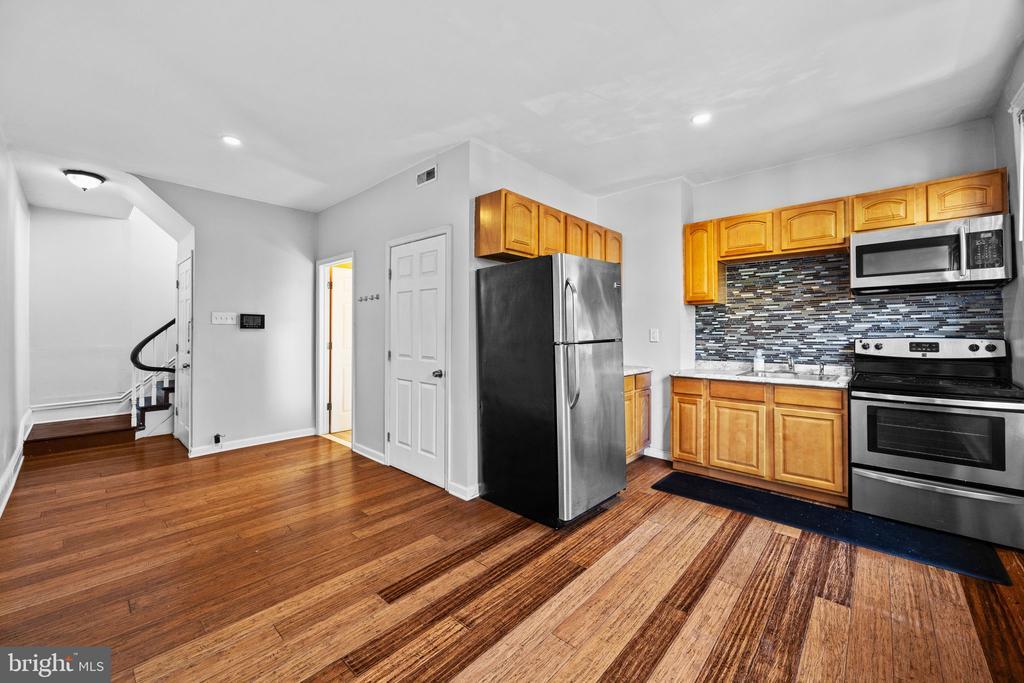 Primary Photo - 1405 N 7th St