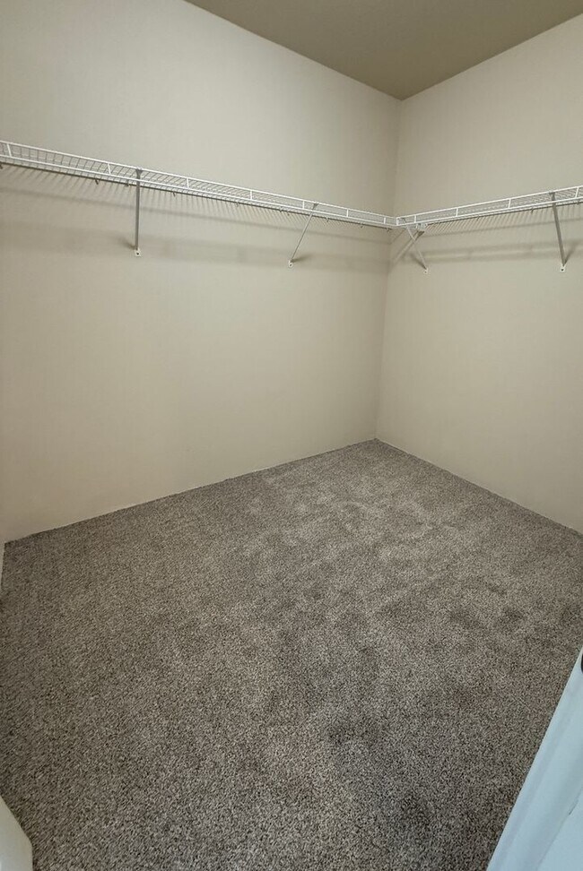 Building Photo - Eco-Friendly & Modern Townhome in Hazel De...