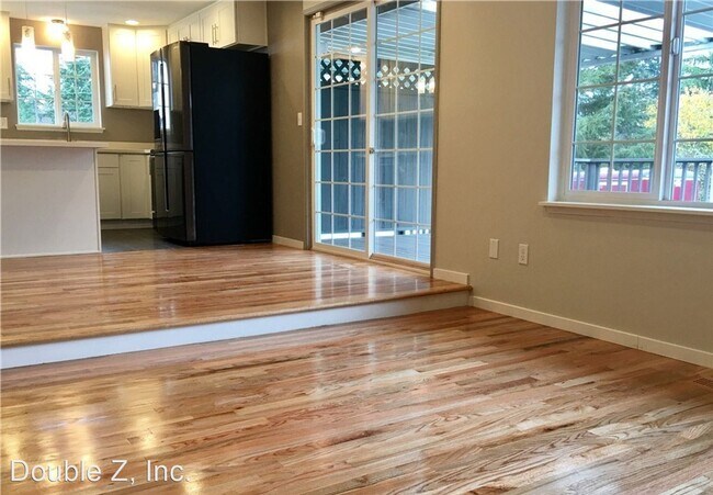 Foto del edificio - 4 br, 2 bath House - 6675 E Grandview Ave