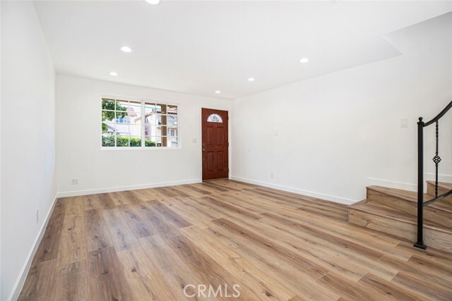 Foto del edificio - 4444 Prospect Ave