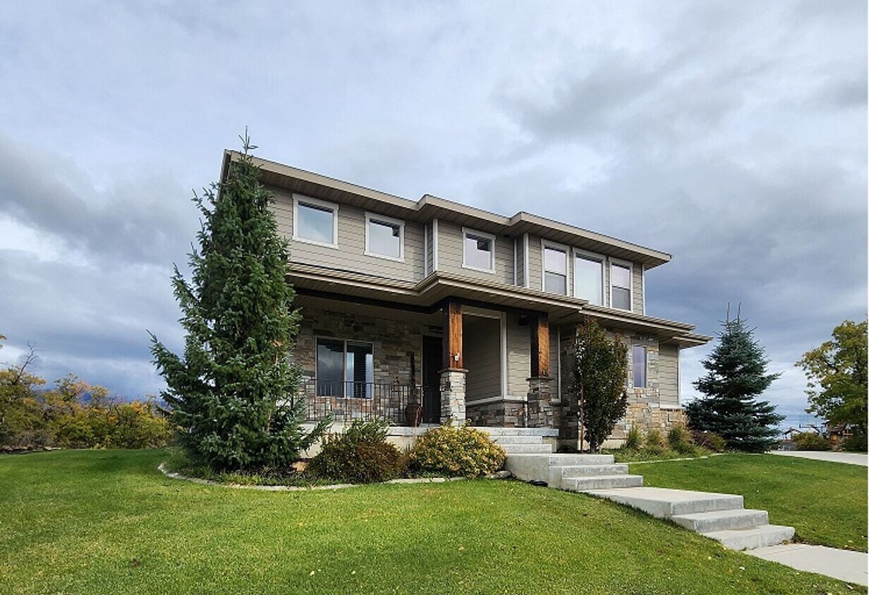SPECTACULAR 5 BEDROOM MOUNTAIN RETREAT IN House Rental in Draper