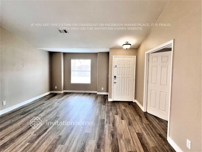 Building Photo - 512 Calypso Dr