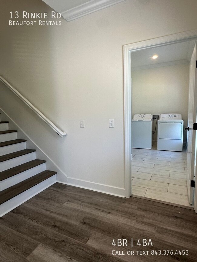 Building Photo - 13 Los Robles Rd
