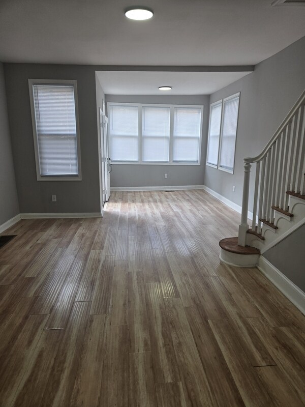 Foto del edificio - 5047 Diamond St