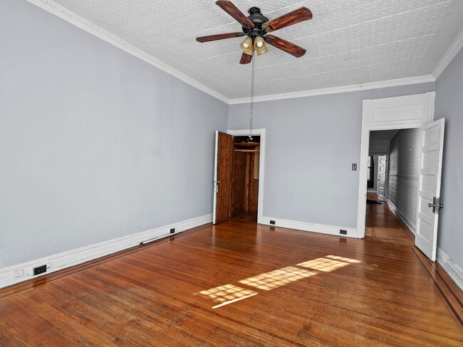 Building Photo - 2310 Ruskin Ave