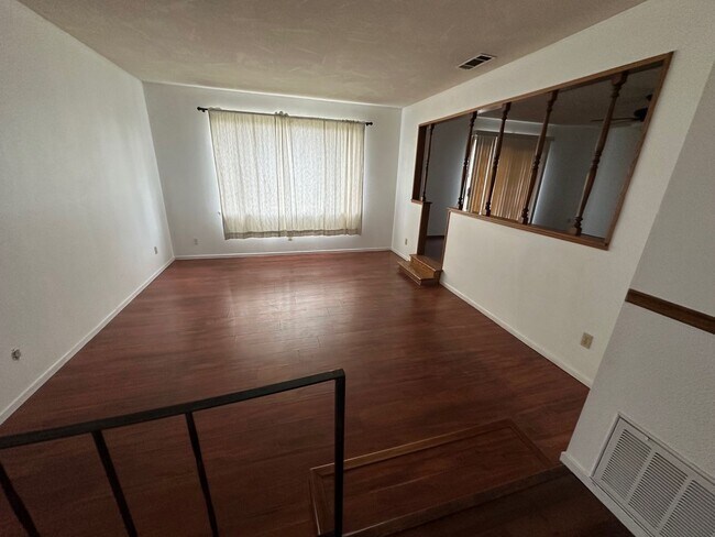 Foto del edificio - 1 Story Home in North Stockton