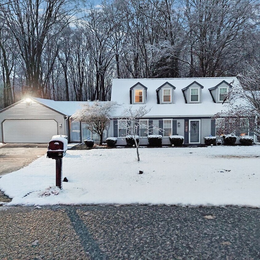 Primary Photo - COMING SOON! Gorgeous Cape-Cod SFH w/4 Bed...
