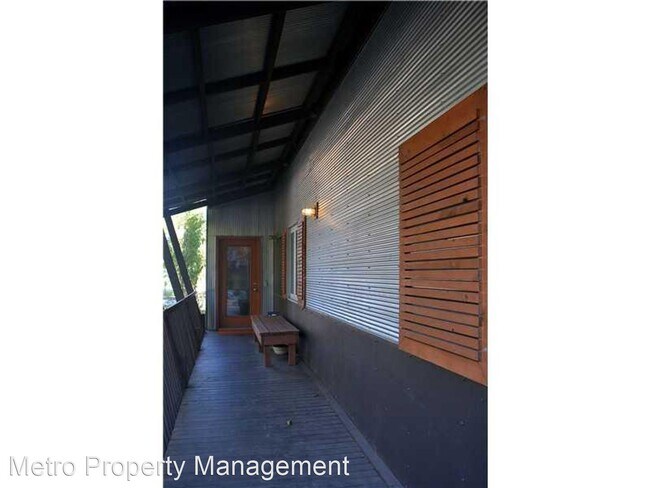Foto del edificio - 2 br, 1 bath House - 187 E 12th Street