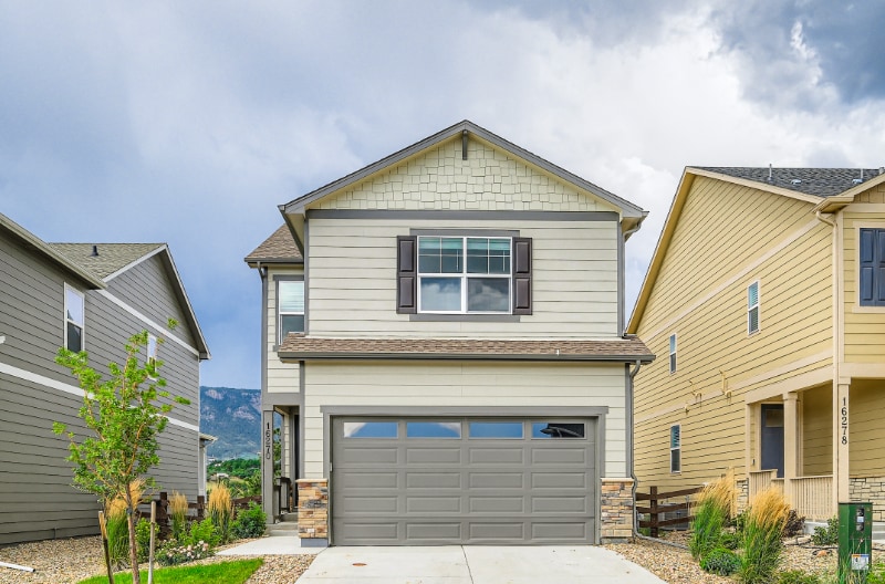 Foto principal - 16270 Mountain Flax Dr