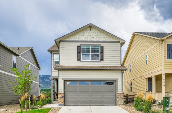 Photo - 16270 Mountain Flax Dr House