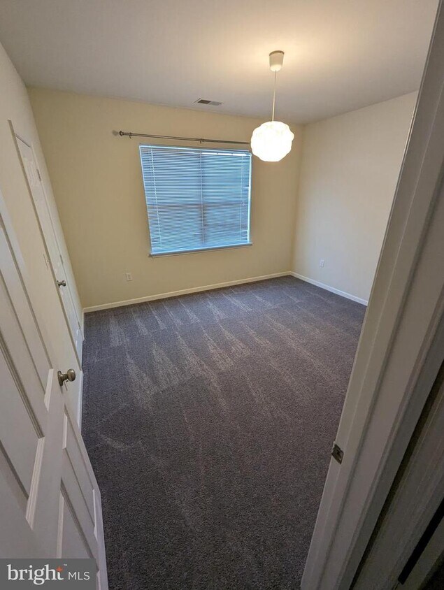 19605 Galway Bay Circle Unit 304, Germantown, MD 20874 Apartment for