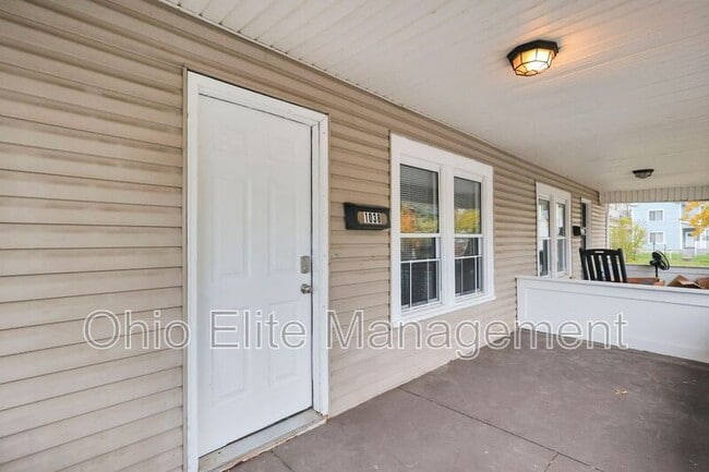 Building Photo - 1038 Forest St