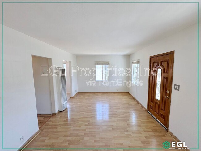 Foto del edificio - 837 Rose Ave