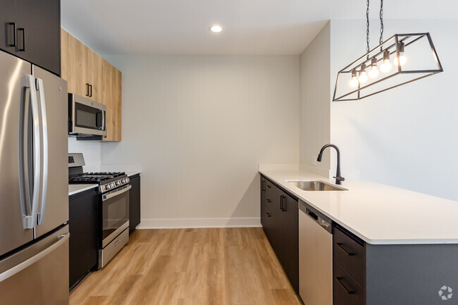 2BR, 2BA - 1,099-1,125SF - Kitchen - 4 North Apartments